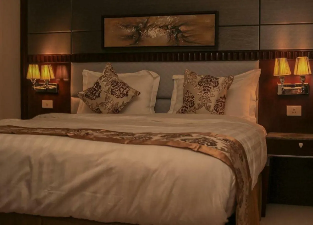 The 40Th Pearl Hotel Suites Джедда 3*,